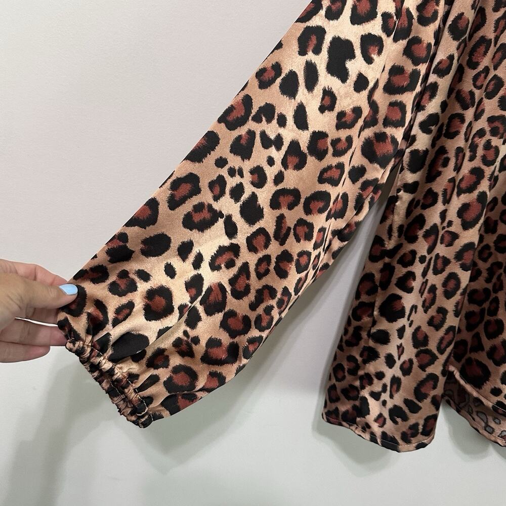 Ivy Jane Top M/L Leopard V Neck Balloon Sleeve Popover Party Cocktail Satin - Picture 4 of 9